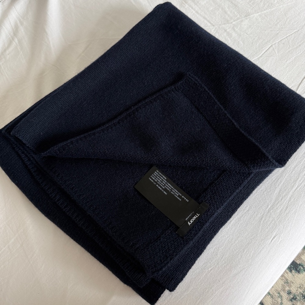 Theory Cashmere Scarf